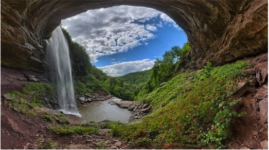 Kaaterskills Falls, Catskills New York. Places you must visit